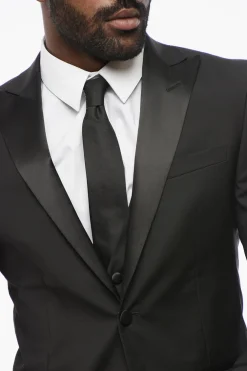Abito Tre Pezzi con Rever a Lancia in Satin></noscript>Corneliani Hot