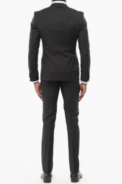 Abito Tre Pezzi con Rever a Lancia in Satin></noscript>Corneliani Hot