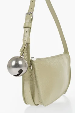Borsa a Spalla SHIELD SLING in Pelle Lucida con Charm Argentato>Burberry Fashion