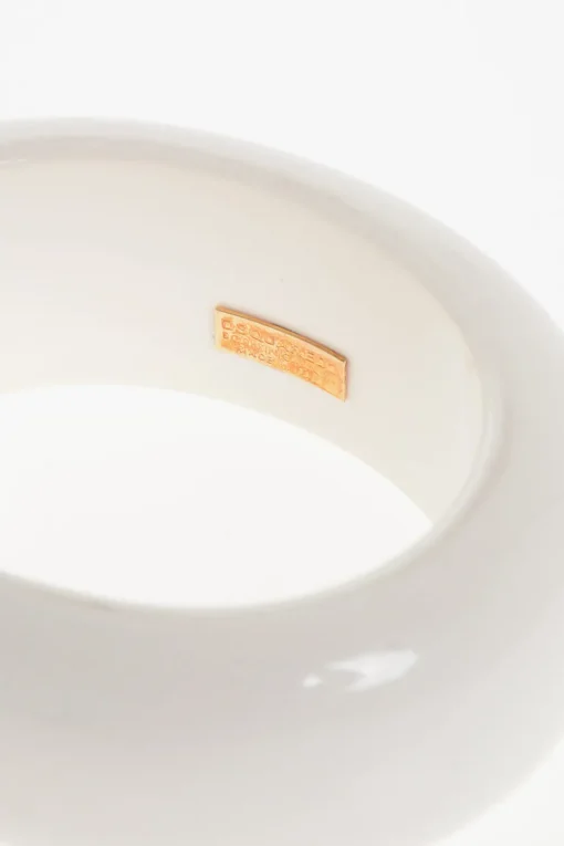New Bracciale Bangle in Tinta Unita con Logo Dorato Donna Gioielli