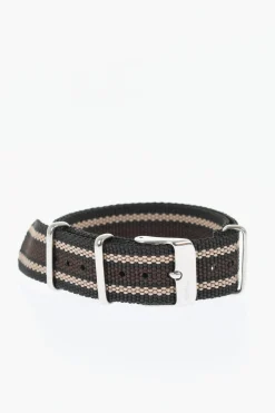 Cinturino Slip-Through in Tessuto con Fibbia Argentata 18mm></noscript>TIMEX New