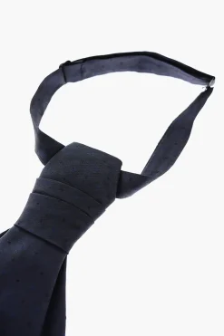 Cravatta Ascot in Seta a Pois></noscript>Corneliani Sale