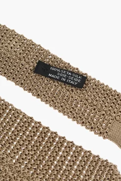 Cravatta in Seta Crochet></noscript>Corneliani Discount