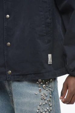 EMPORIO Overshirt in Cotone Twill con Bottoni a Pressione></noscript>Armani New