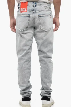 Outlet Jeans 2019 D-STRUKT con Lavaggio Chiaro L.32 Uomo Jeans