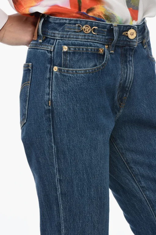 Jeans Bootcut in Cotone con Morsetti Logati 32cm>Versace Fashion