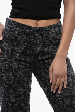 Jeans Lunghi a Gamba Dritta Svasati con Stampa Grafica All-Over 26cm></noscript>Off-White New