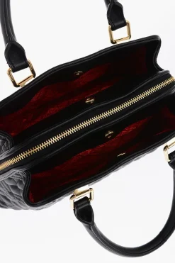 LOVE borsa in ecopelle trapuntata con dettagli dorati></noscript>Moschino Fashion