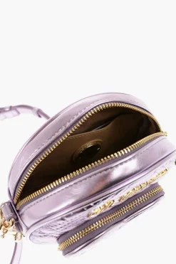 LOVE Borsa Rotonda Trapuntata in Ecopelle Metallizzata con Tasca a Forma di Cuore></noscript>Moschino Online