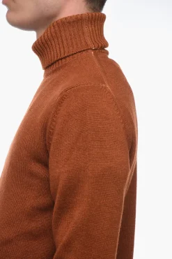 Sale Maglia a Collo Alto in Lana Vergine Uomo Maglieria
