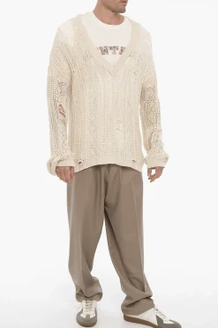 Maglia Traforata Effetto Distressed con Scollo a V></noscript>RAMAEL Clearance