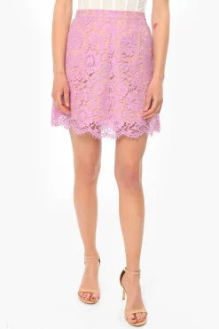Minigonna Aderente in Pizzo con Sottoveste>Super Blond New