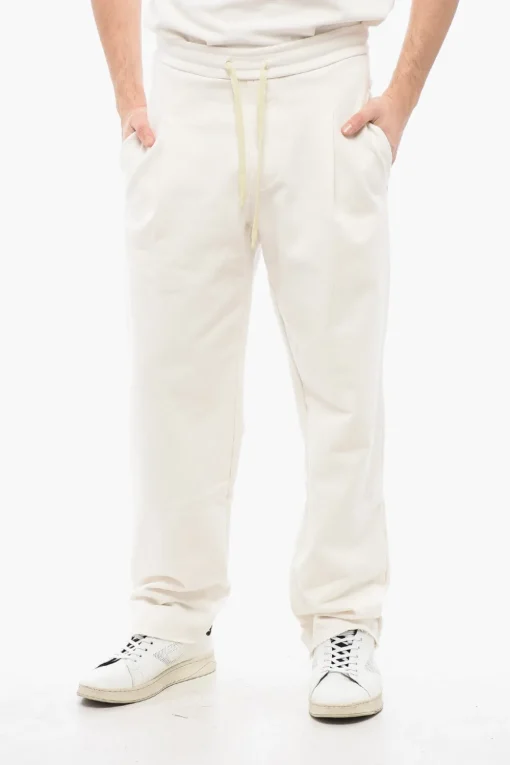 New Pantaloni in Cotone Garzato a 1 Pince con Patch Logo sul Retro Uomo Pantaloni