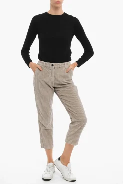 Pantaloni in Velour a Coste a 4 Tasche></noscript>Woolrich Outlet