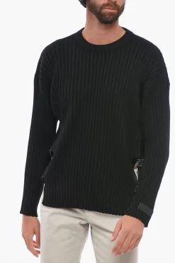 New Pullover in Lana a Coste con Fibbie Laterali Uomo Maglieria