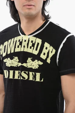 RED TAG T-Shirt T-DIEGOR-V-RAW in Cotone Fiammato con Stampa Effetto Cracked></noscript>Diesel Hot