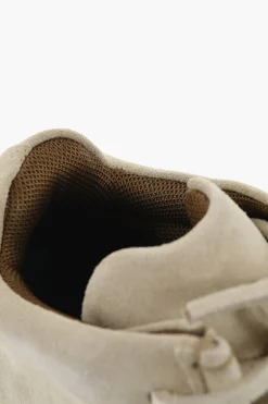 Hot Scarpe Wallabee In Suede con Suola in Gomma Uomo Stringate
