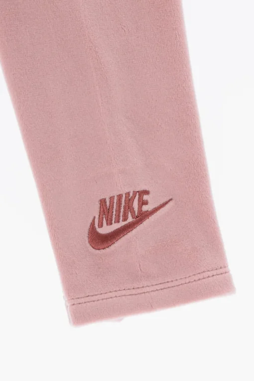 Online Set Felpa Hoodie a Mezza Zip e Joggers HOME SWOOSH HOME con Dettagli in Velour Abbigliamento