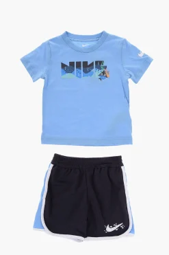 Set T-shirt Girocollo Stampata e Shorts con Bande a Contrasto>Nike KIDS Hot