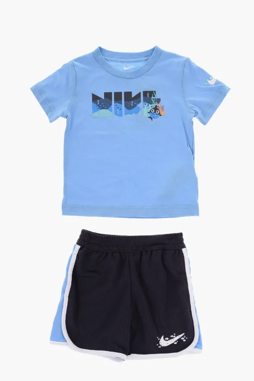 Set T-shirt Girocollo Stampata e Shorts con Bande a Contrasto>Nike KIDS Hot