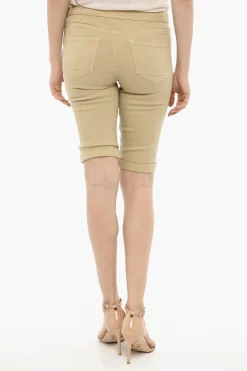 New Shorts a Orlo con Risvolto e Chiusura Dorata Donna Pantaloni