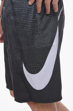 SWIM Costume da Bagno Boxer GRID SWOOSH a 2 Tasche></noscript>Nike Outlet