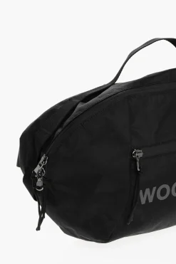 TODD SNYDER BLACK LABEL Maxi Marsupio X-PAC in Tessuto Tecnico con Logo Stampato></noscript>Woolrich Fashion