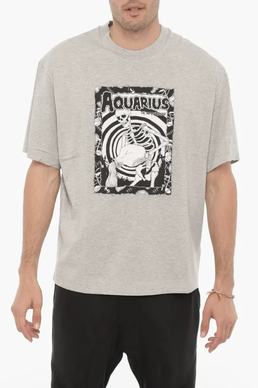 T-Shirt Girocollo AQUARIUS THE HUMANITARIAN Stampata>Neil Barrett Outlet